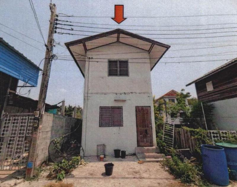 ในคลองบางปลากด พระสมุทรเจดีย์ สมุทรปราการ