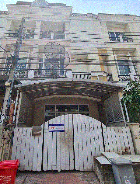 ทาวน์เฮ้าส์หลุดจำนอง ธ.ธนาคารกรุงเทพ หนองแขม หนองแขม กรุงเทพมหานคร