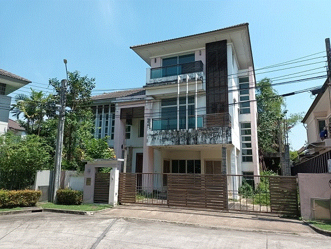 https://www.ohoproperty.com/188280/ธนาคารกรุงเทพ/ขายบ้าน/คันนายาว/คันนายาว/กรุงเทพมหานคร/